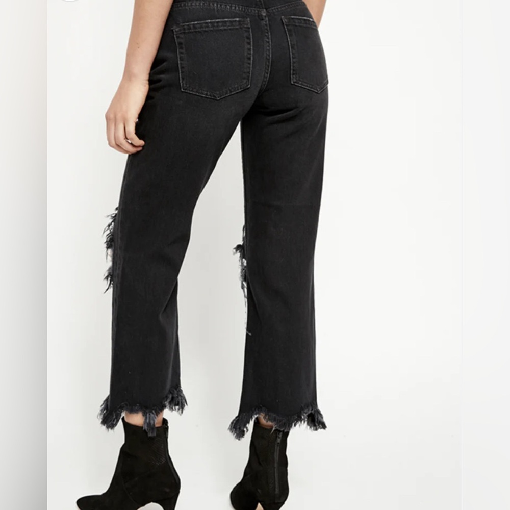 FREE PEOPLE WOMEN DISTRESSED BLACK MAGGIE JEANS SIZE 29 - Picture 2 of 6